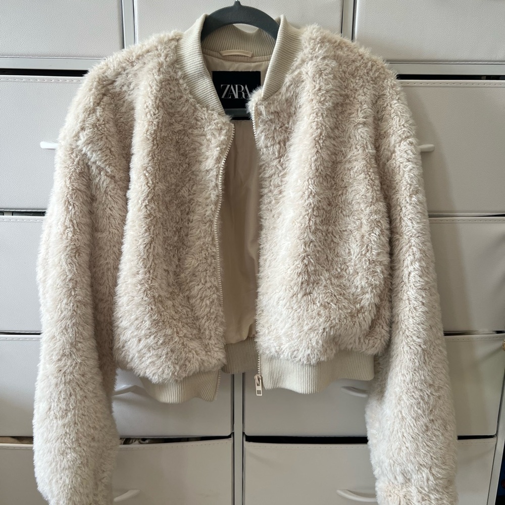 Faux fur crop bomber , jacket Zara